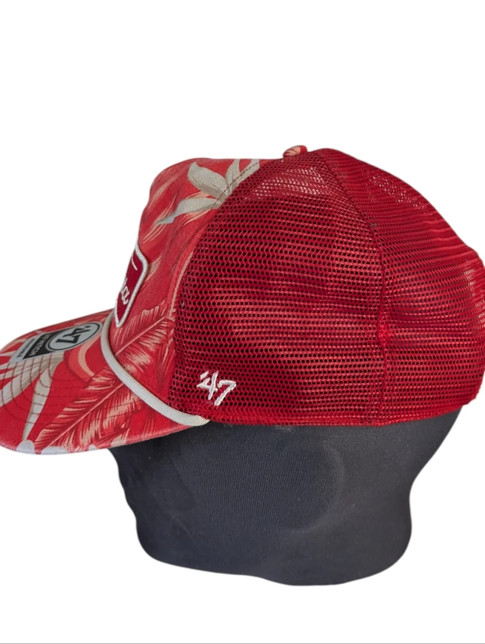 Georgia Bulldogs Red Floral Mesh Trucker Hat